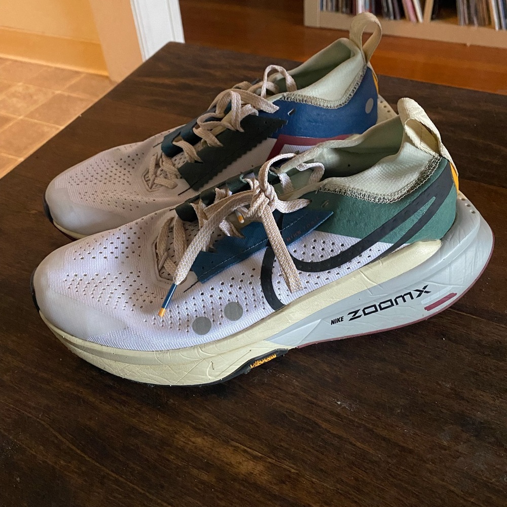 Nike ZoomX Zegama 2 Women's Trail Running Shoes - White and Green